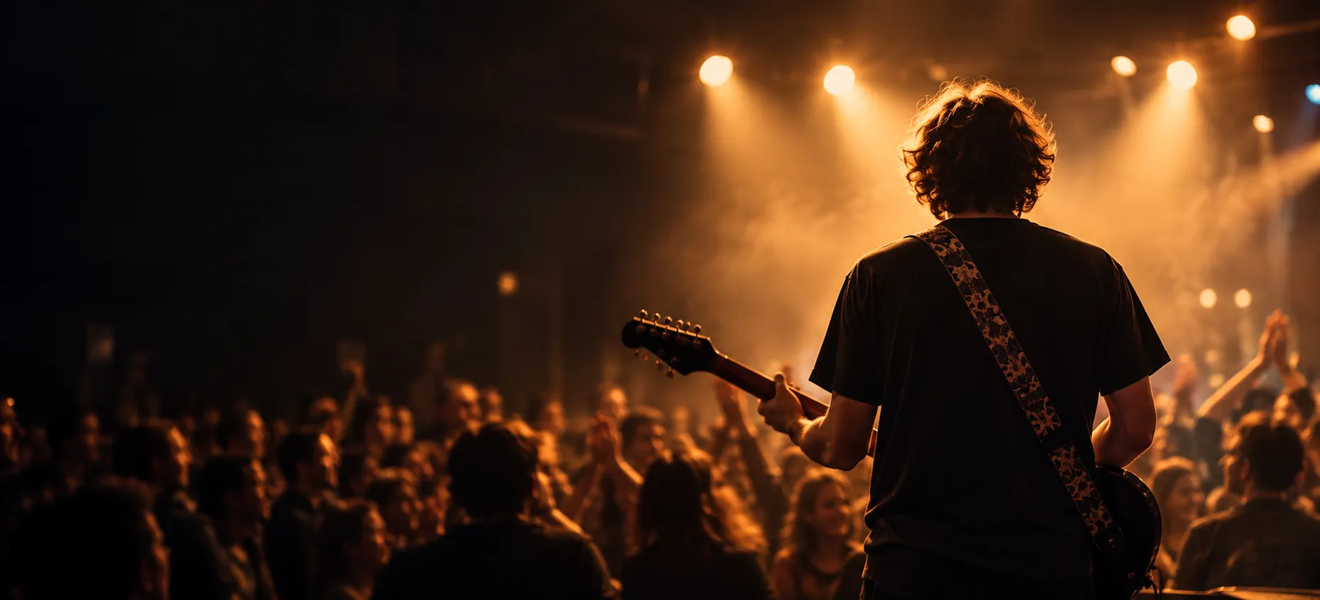 Imagem conceitual de um músico e seu público em um show